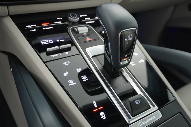 Used 2022 Porsche Cayenne Turbo AWD/4WD image 20