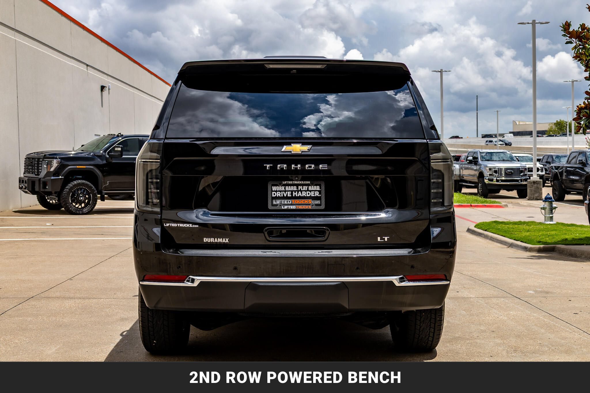 Used 2025 Chevrolet Tahoe LT w/ Comfort Package AWD/4WD image 7