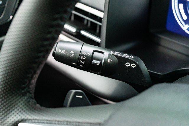 New 2025 Mitsubishi Outlander SEL image 15