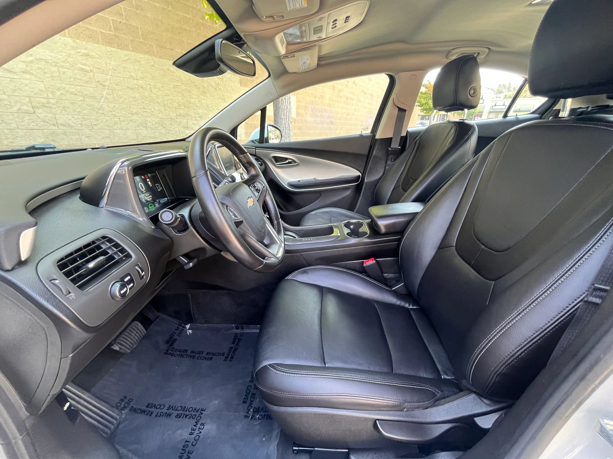 Used 2015 Chevrolet Volt Premium w/ Premium Trim Package FWD image 13