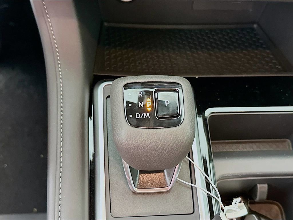 New 2025 Nissan Pathfinder SV image 22