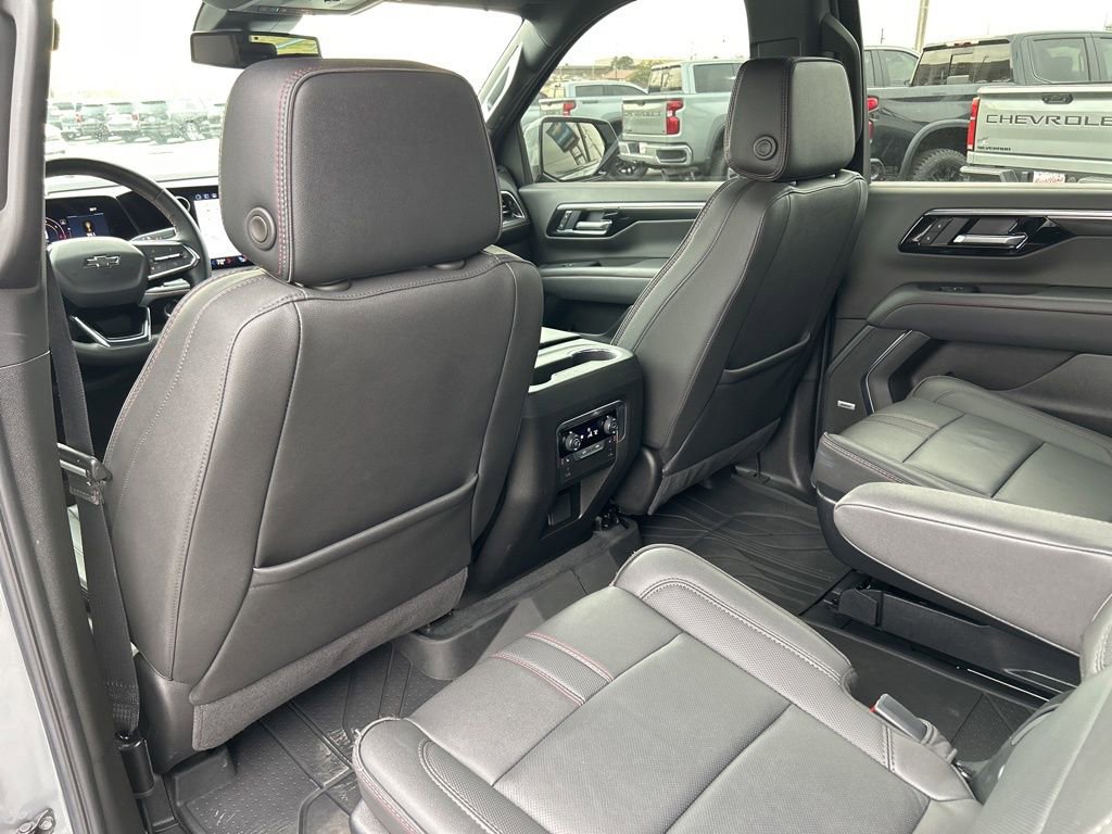 Used 2025 Chevrolet Suburban RST w/ Comfort Package AWD/4WD image 42
