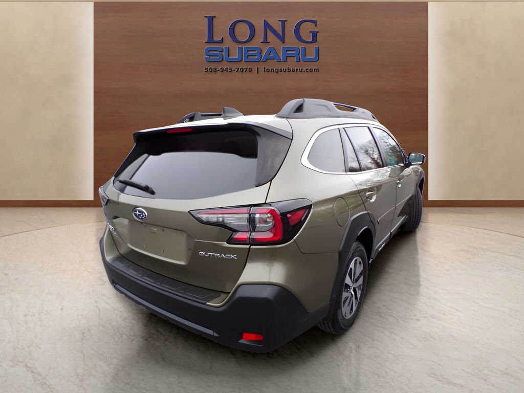Used 2023 Subaru Outback Premium image 11