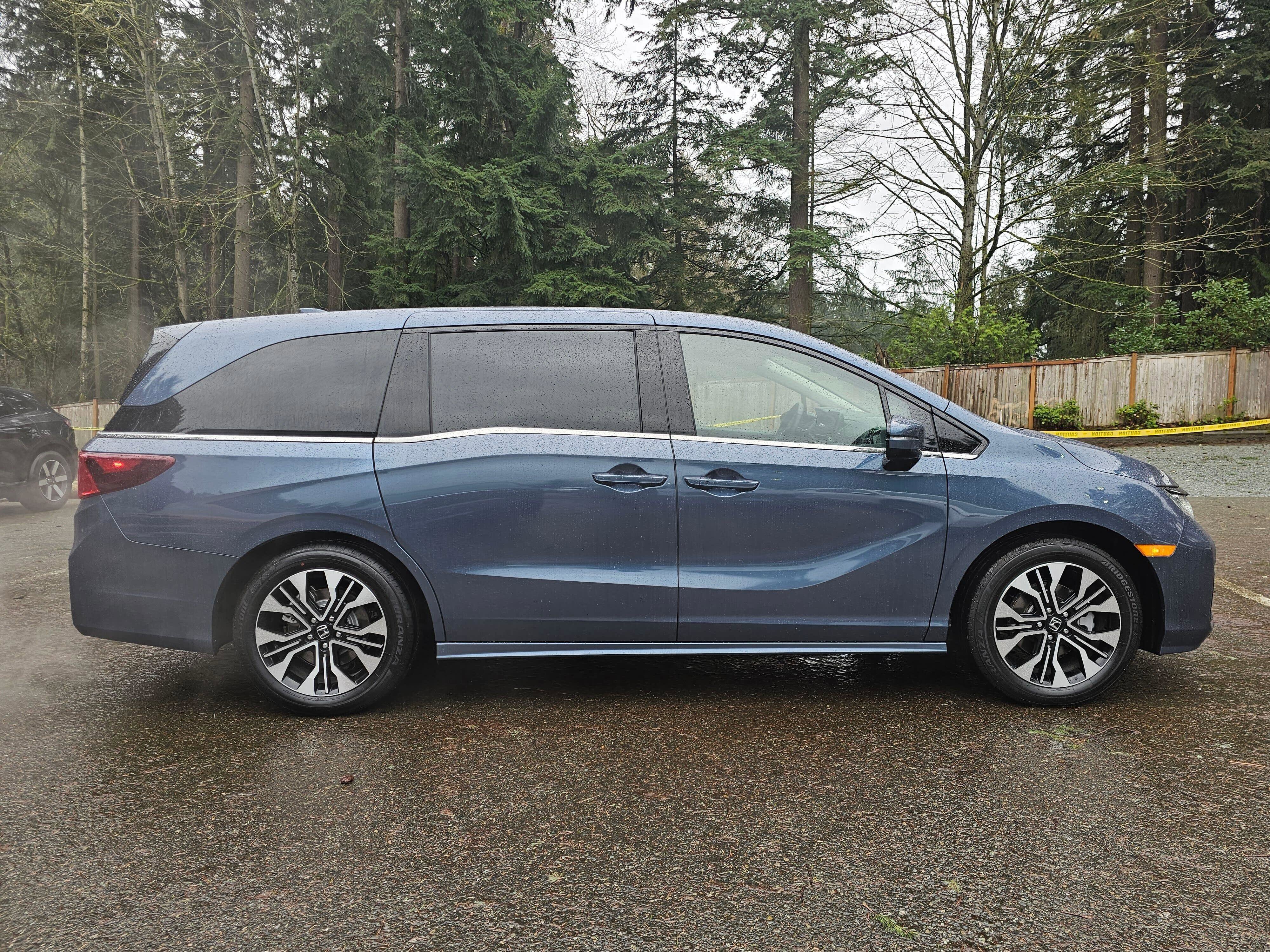 Certified 2025 Honda Odyssey Elite image 8