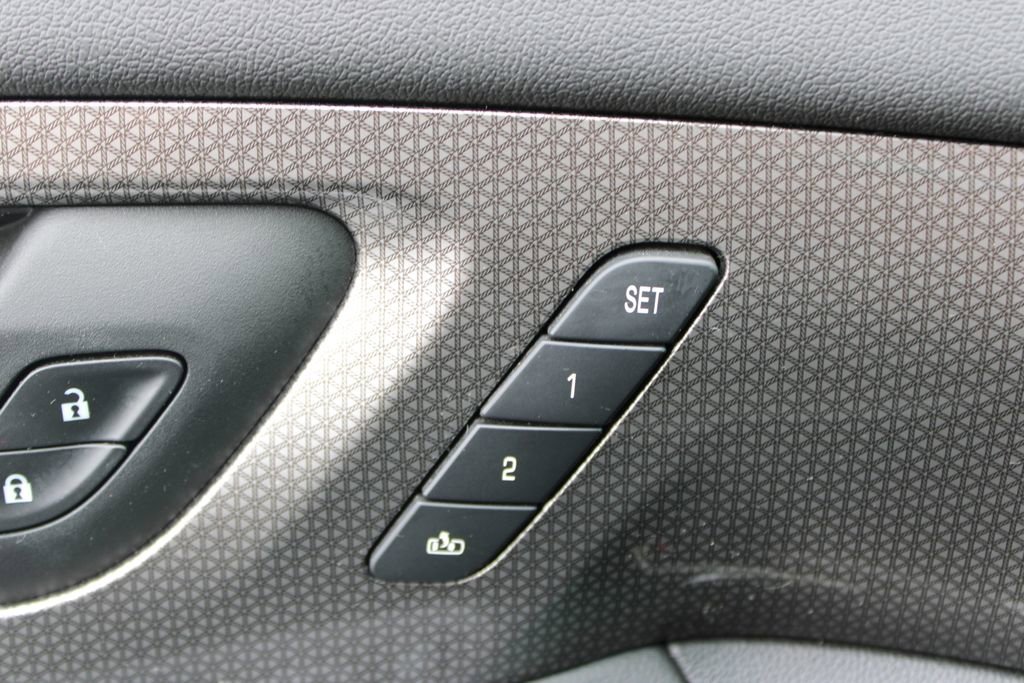 Used 2023 Chevrolet Traverse Premier image 45