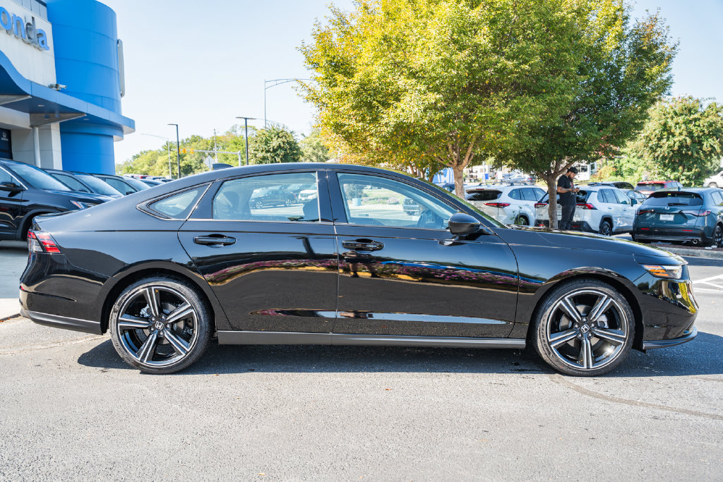 Certified 2026 Honda Accord SE image 3