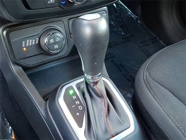 Used 2023 Jeep Renegade Trailhawk image 14