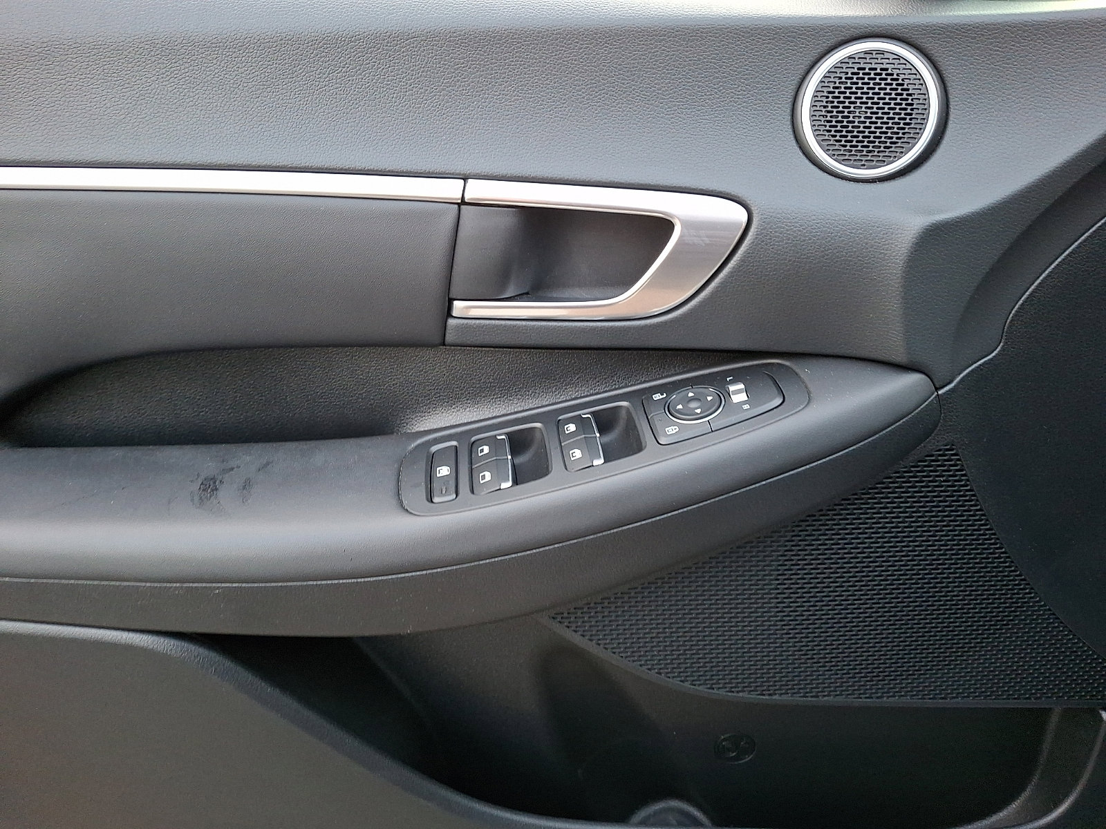 Certified 2023 Hyundai Sonata SEL w/ Preferred Accessory Package image 11