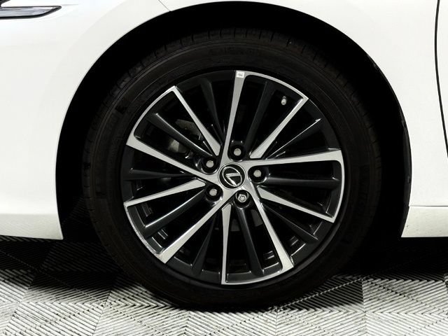 Certified 2025 Lexus ES 300h w/ Premium Package FWD image 14