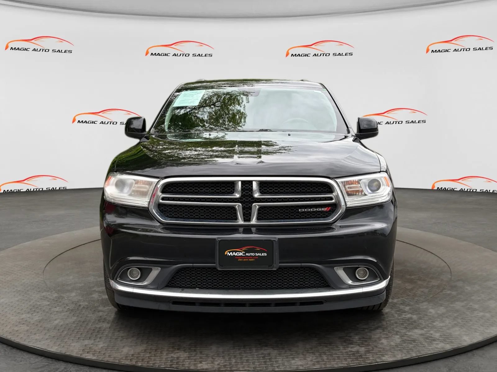 Used 2019 Dodge Durango SXT AWD/4WD image 3