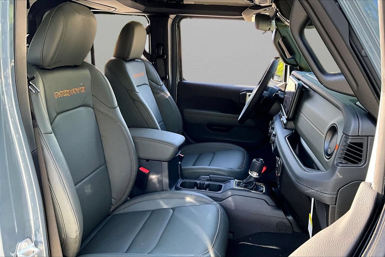 New 2026 Jeep Gladiator Mojave AWD/4WD image 18