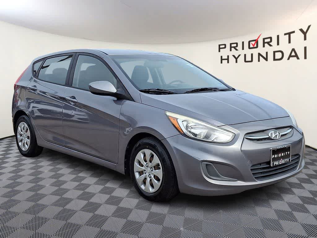 Used 2017 Hyundai Accent SE image 3