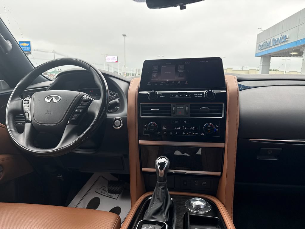 Used 2024 INFINITI QX80 Sensory w/ Cargo Package AWD/4WD image 15