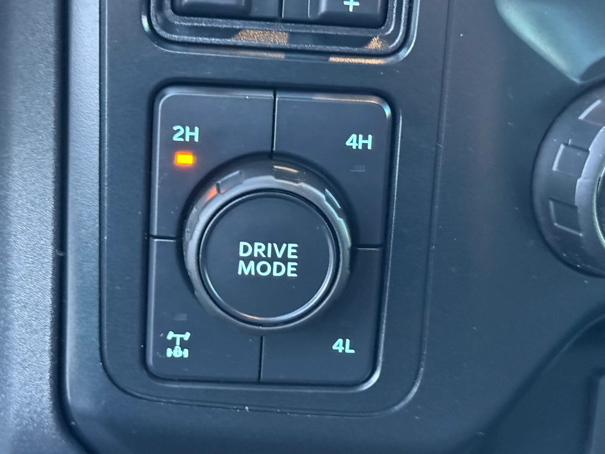 Used 2023 Ford F250 XL w/ FX4 Off-Road Package AWD/4WD image 45