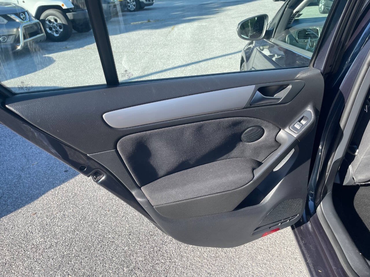 Used 2014 Volkswagen Golf TDI FWD image 20