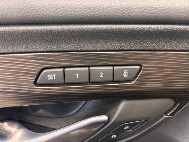 Used 2022 GMC Terrain SLT w/ Infotainment Package II AWD/4WD image 38