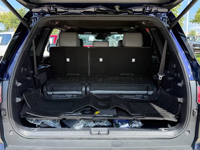 Used 2025 Toyota Sequoia Limited AWD/4WD image 31