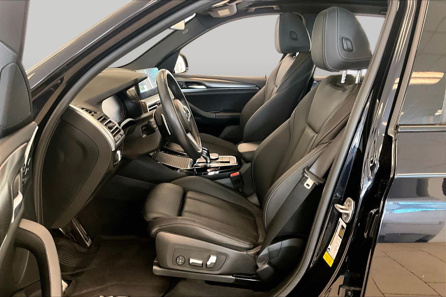 Used 2023 BMW X3 sDrive30i w/ M Sport Package RWD image 7