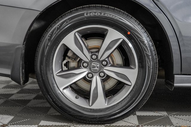 Used 2019 Honda Odyssey Touring image 18