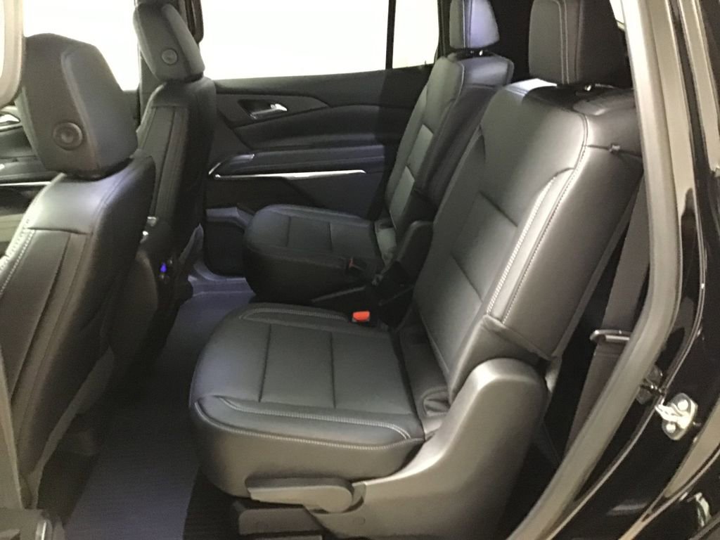 New 2026 Chevrolet Traverse LT w/ Sun and Wheel Package image 14