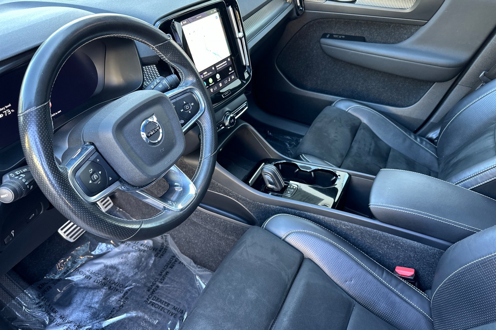 Used 2021 Volvo XC40 P8 Recharge w/ Advanced Package AWD/4WD image 4