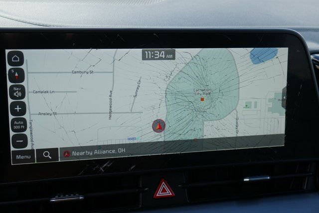 Used 2023 Kia Sportage EX image 3