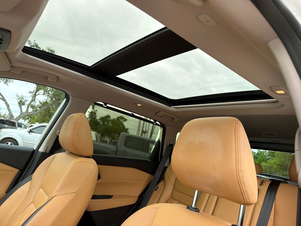 Used 2023 Nissan Rogue Platinum image 17