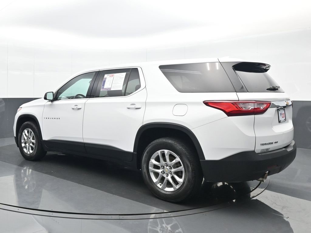 Used 2021 Chevrolet Traverse LS image 4