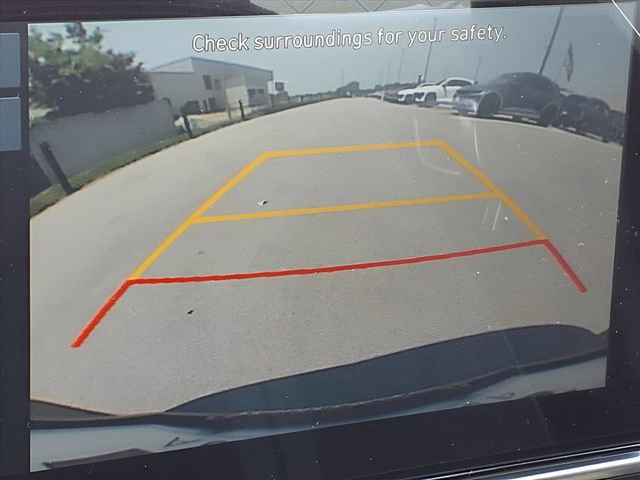 New 2025 Hyundai Venue SEL image 19