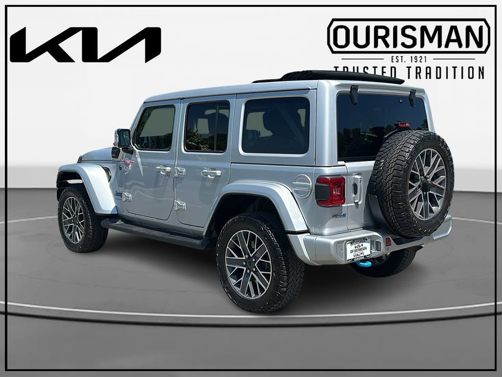 Used 2024 Jeep Wrangler High Altitude AWD/4WD image 3