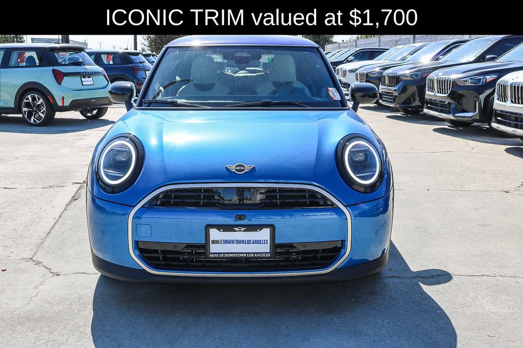 Used 2025 MINI Cooper 2-Door Hardtop image 2