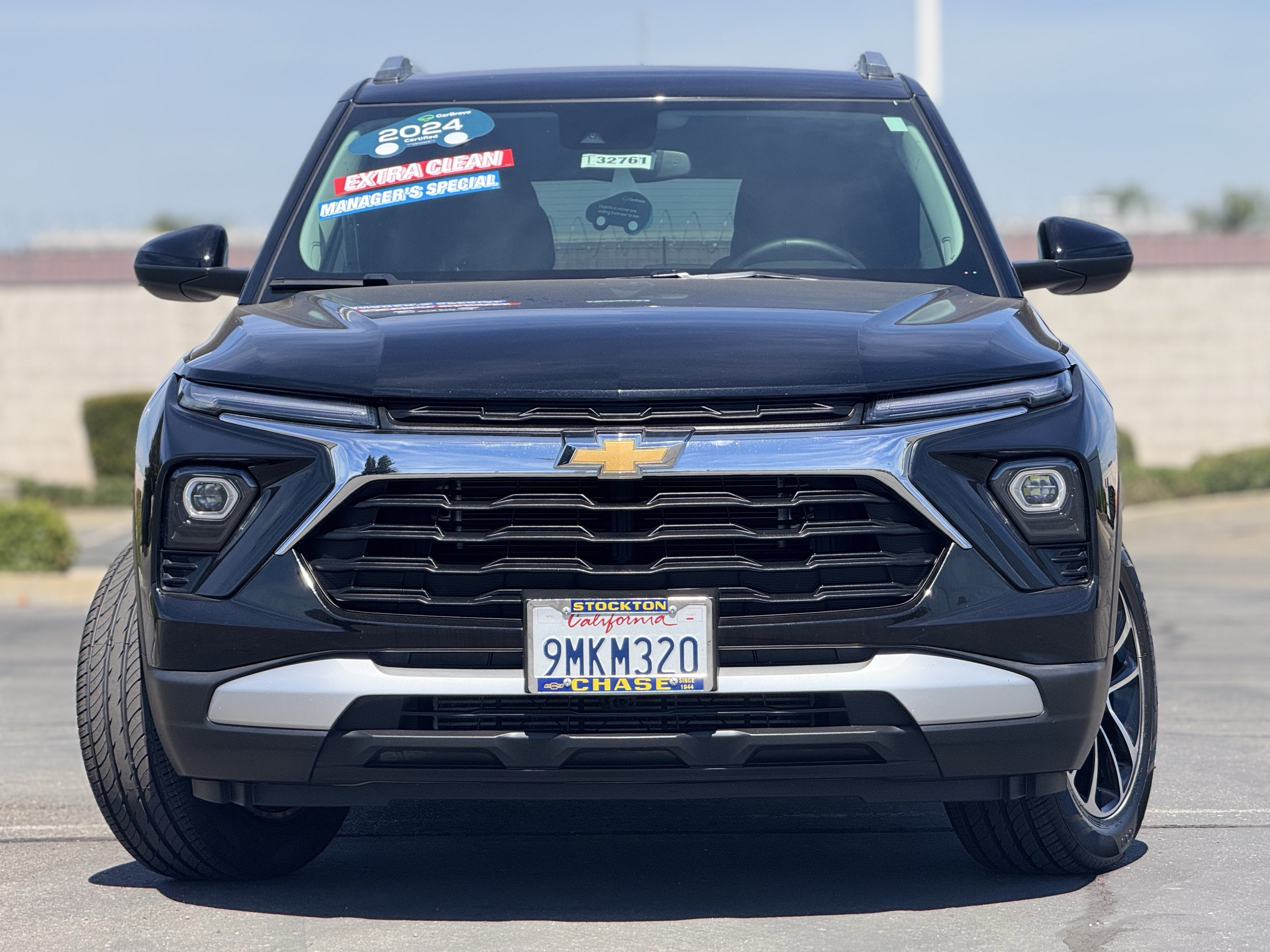 Certified 2024 Chevrolet TrailBlazer LT w/ LT Cold Weather Package FWD image 2