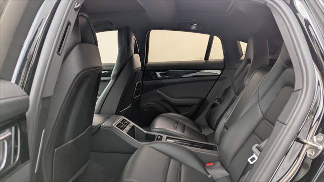 Used 2018 Porsche Panamera 4 w/ Premium Package AWD/4WD image 13