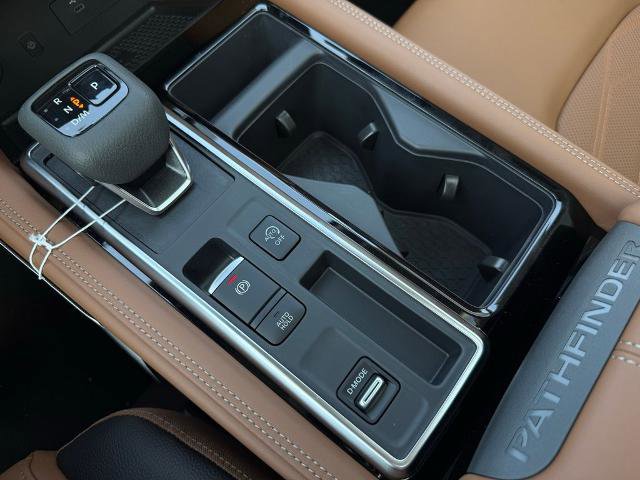 New 2025 Nissan Pathfinder Platinum image 26