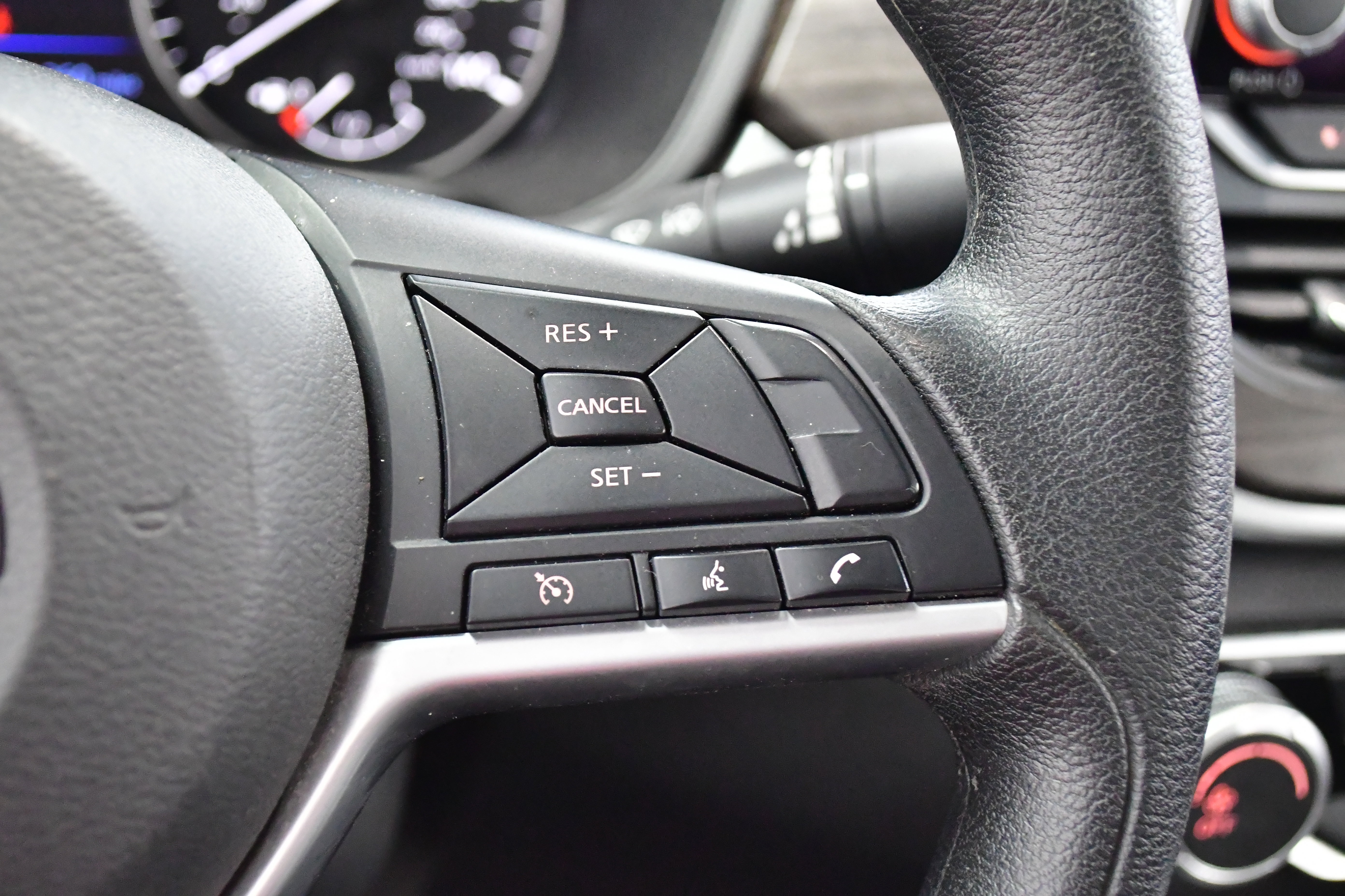 Used 2025 Nissan Altima 2.5 SV FWD image 24