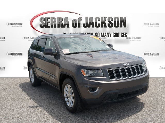 Used 2014 Jeep Grand Cherokee Laredo w/ 18" Wheel & 8.4" Radio Group RWD image 2
