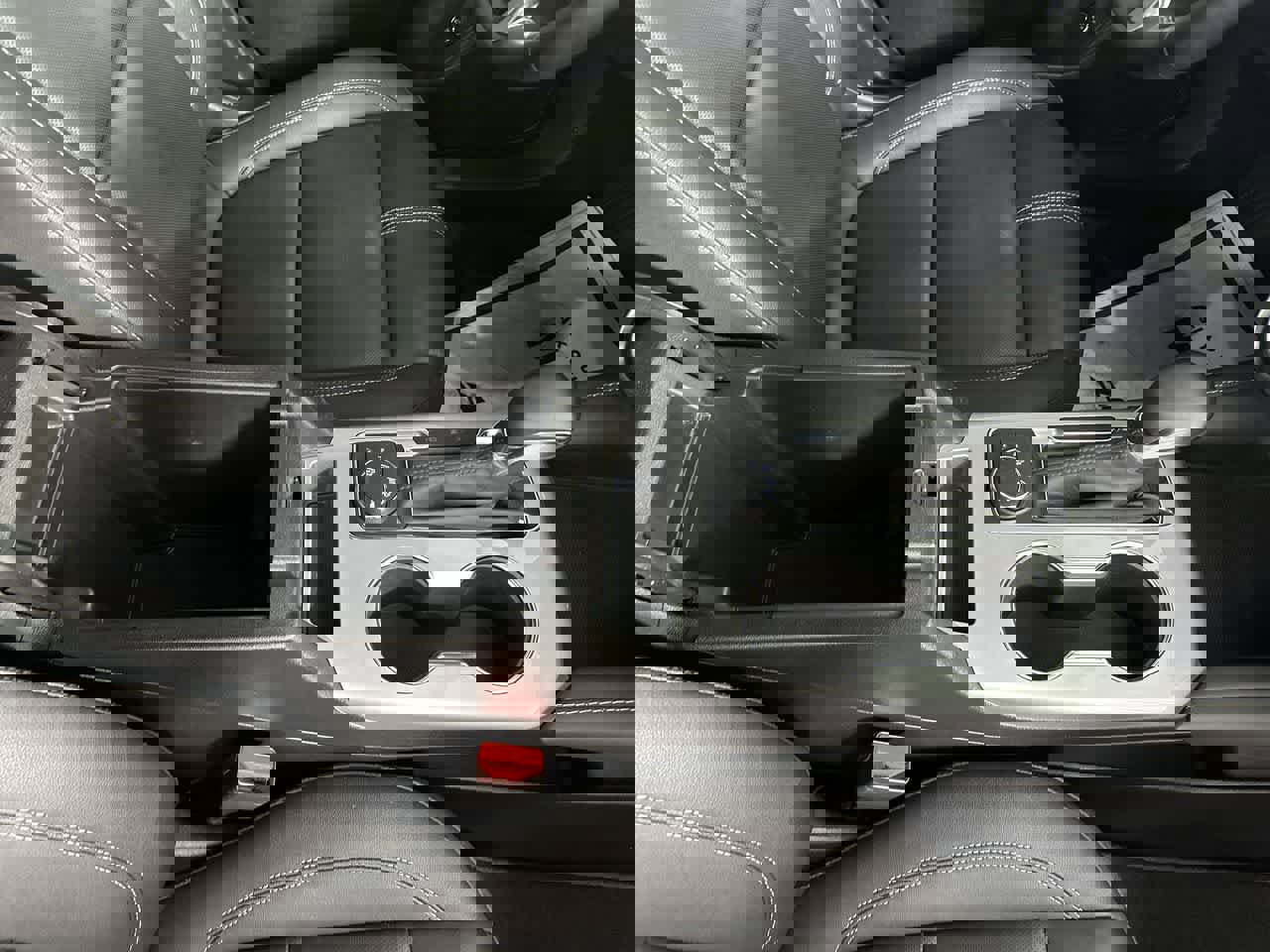 Used 2023 Chevrolet Blazer LT w/ Midnight/Sport Edition image 25