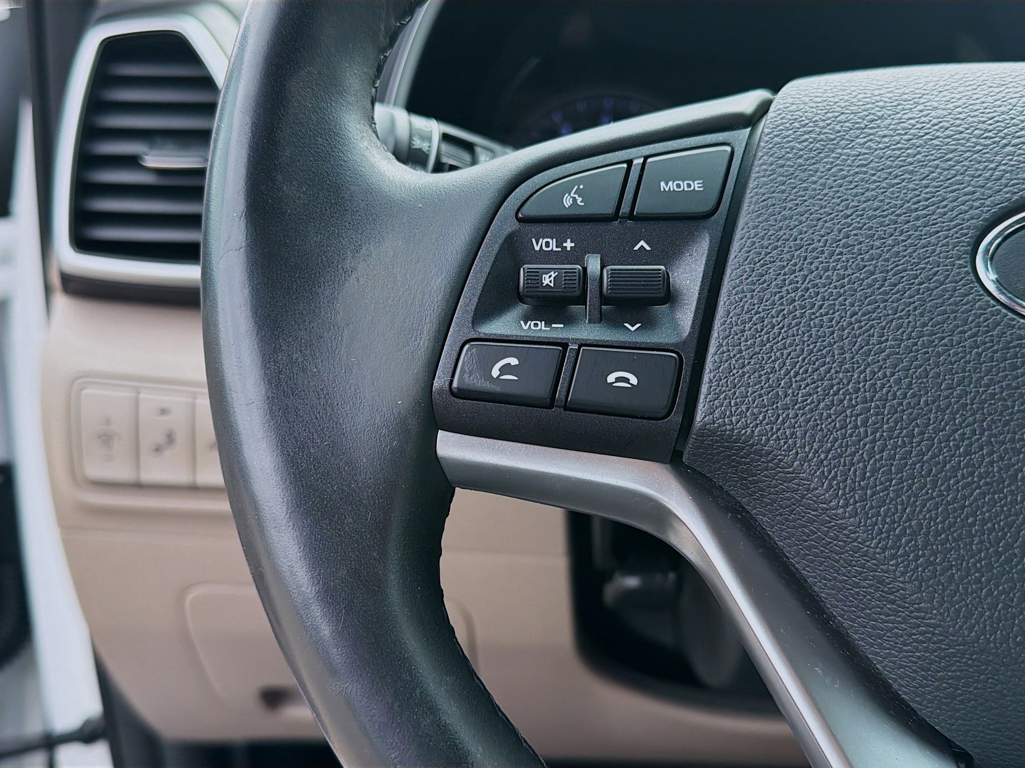 Used 2019 Hyundai Tucson Limited w/ Cargo Package image 36