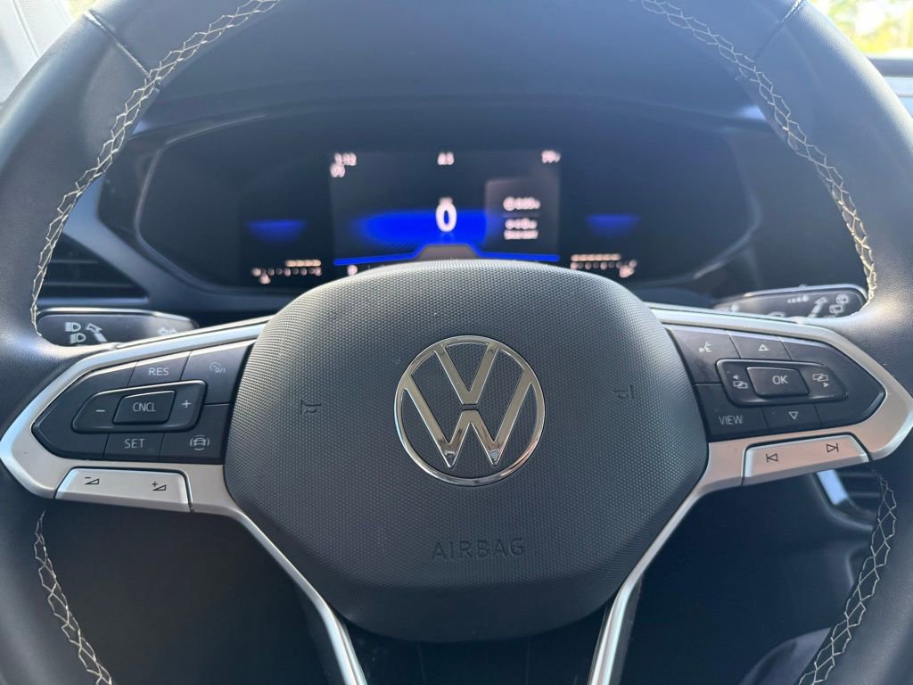 Used 2022 Volkswagen Taos SE image 17