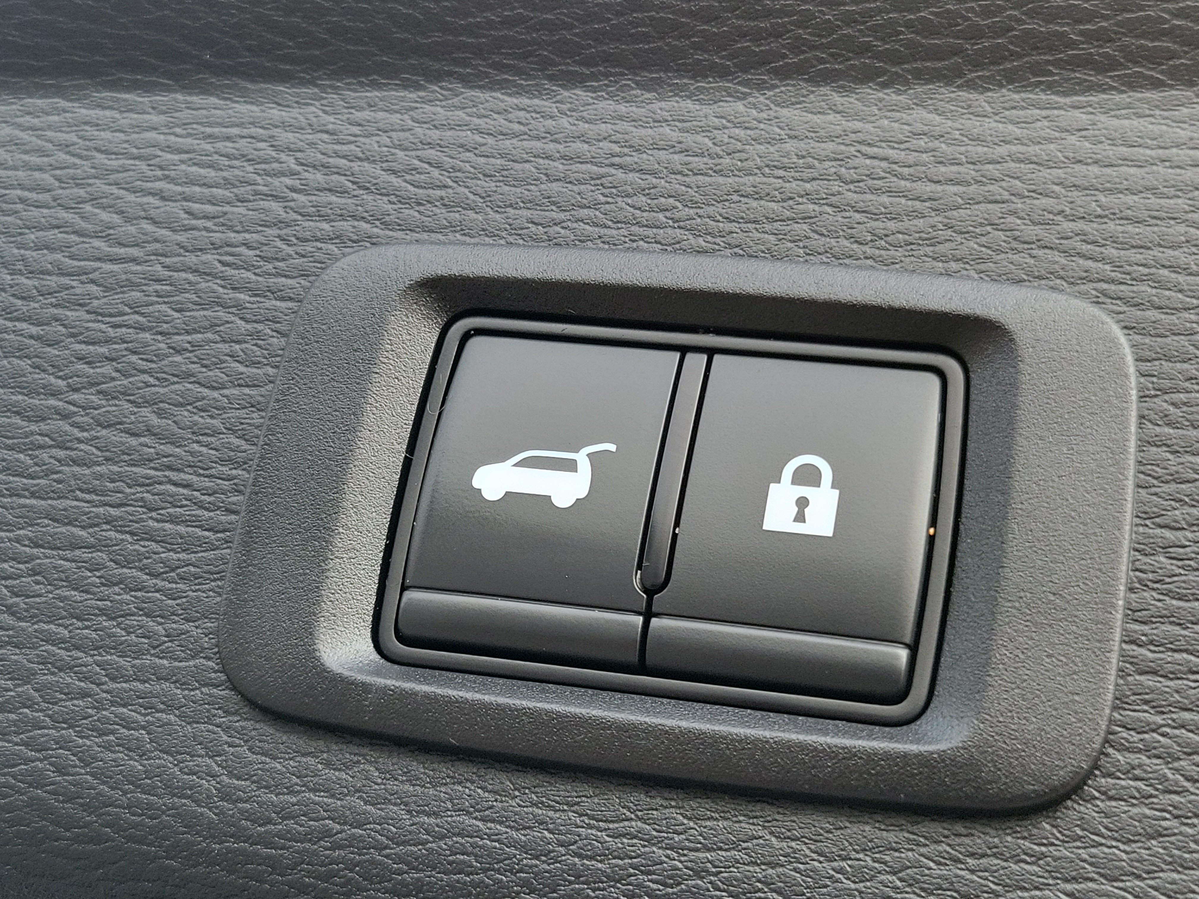 Used 2024 Mitsubishi Outlander SE AWD/4WD image 12