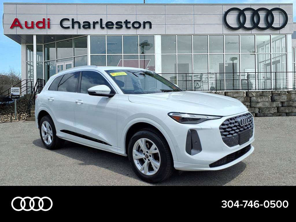 Certified 2025 Audi Q5 Premium w/ Convenience Package AWD/4WD image 1