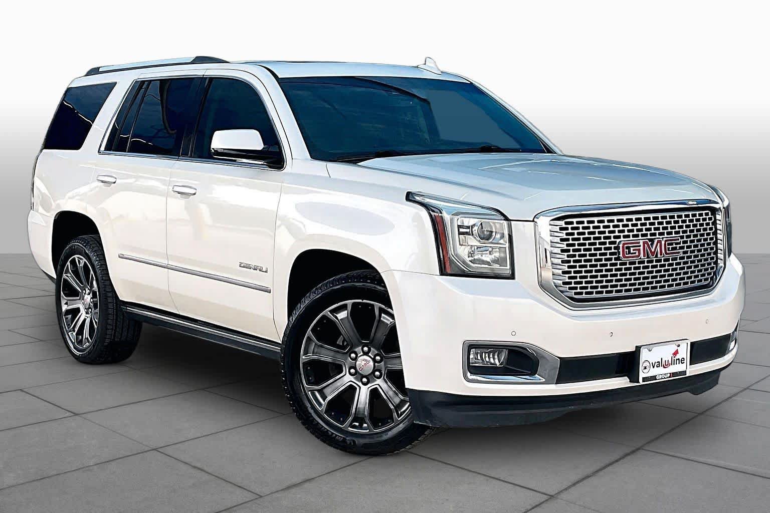 Used 2015 GMC Yukon Denali w/ Premium Package RWD image 2
