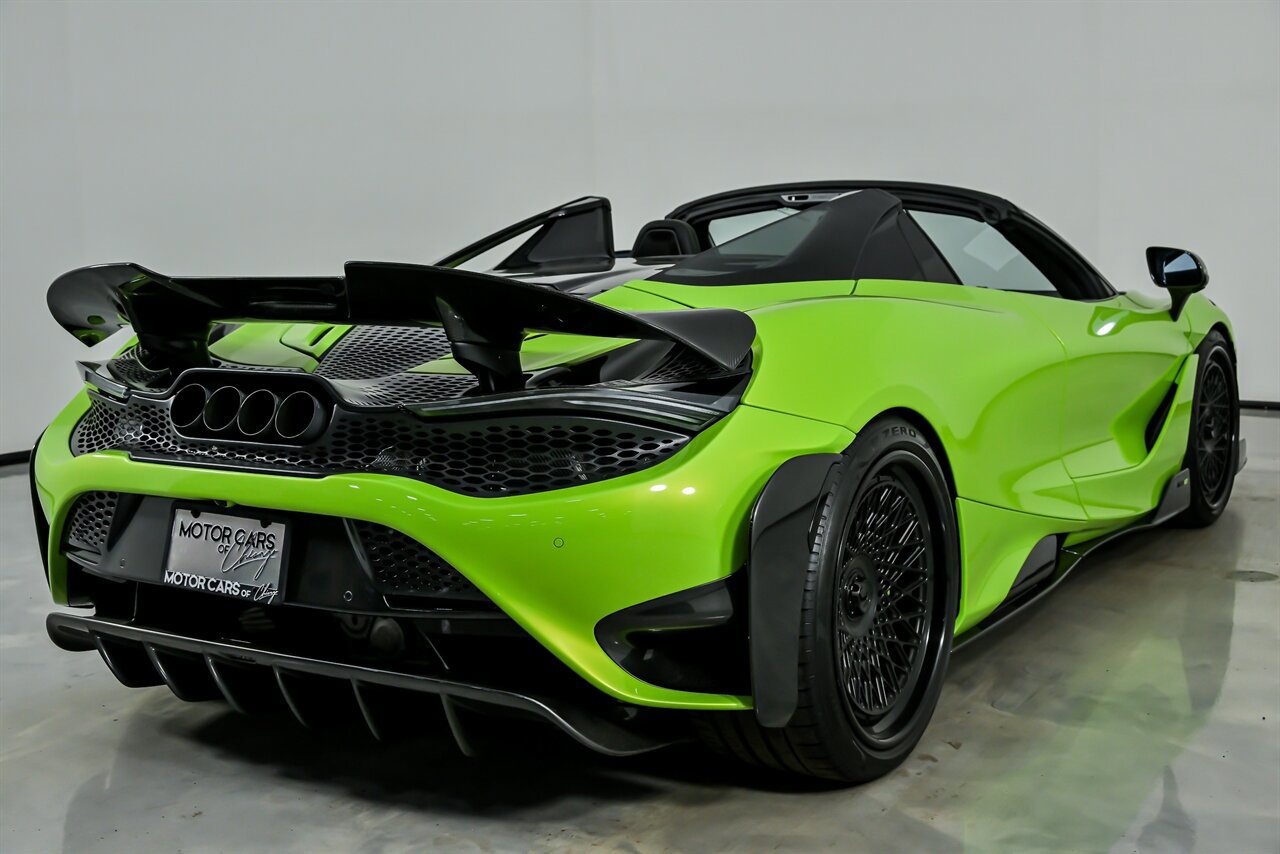 Used 2022 McLaren 765LT image 14