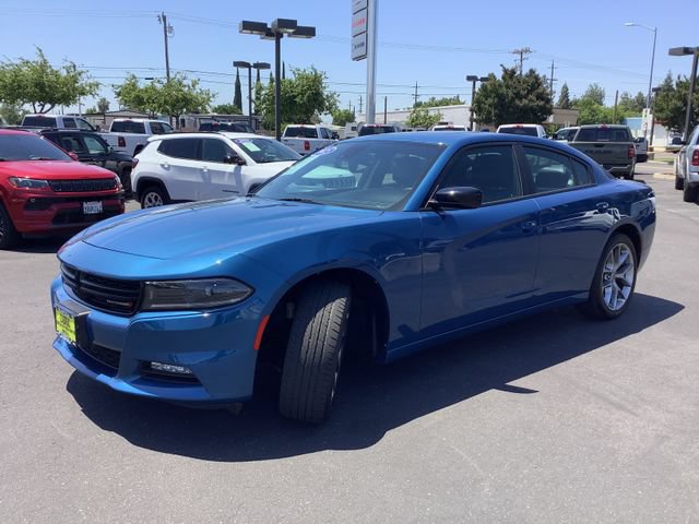 Used 2023 Dodge Charger SXT w/ Plus Group RWD image 5