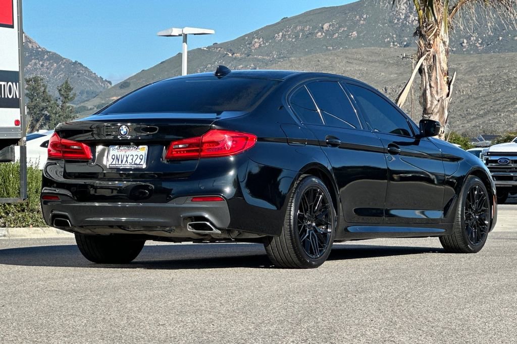 Used 2019 BMW 530e w/ M Sport Package image 3