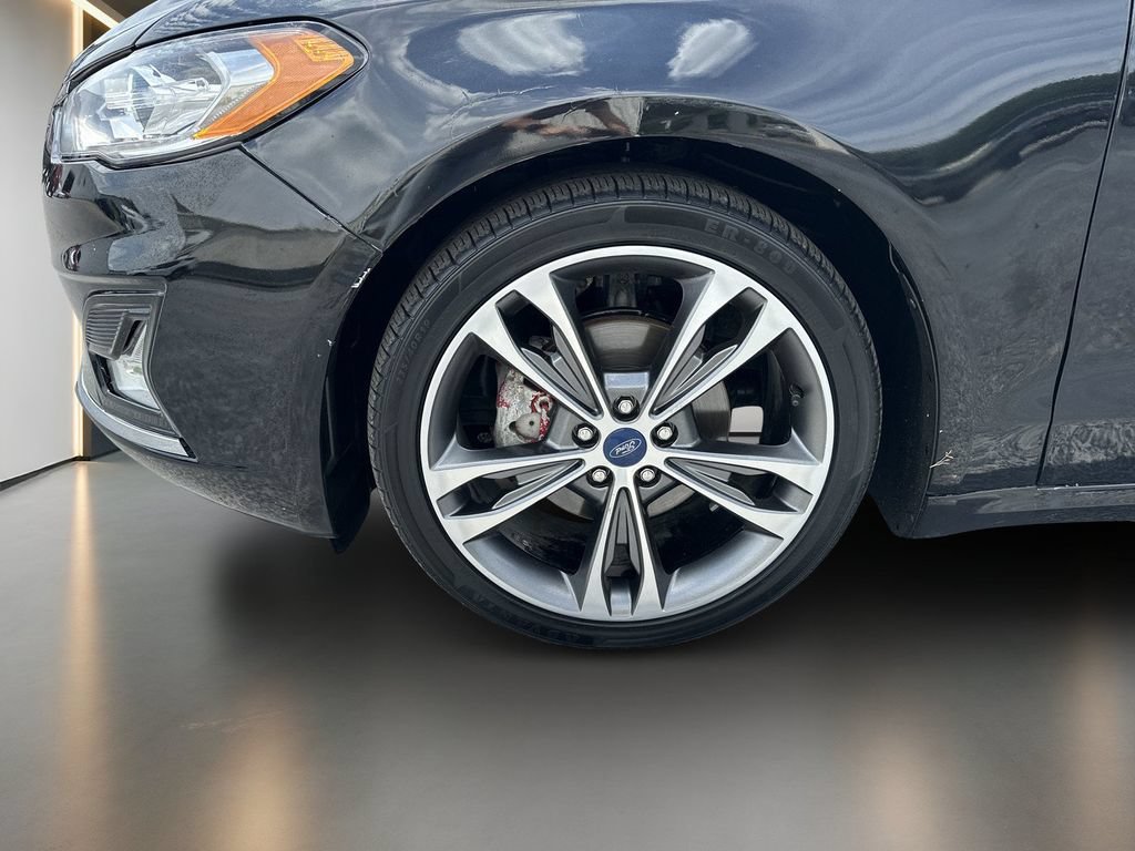 Used 2020 Ford Fusion Titanium AWD/4WD image 10