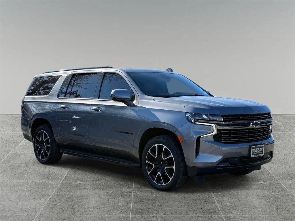 Used 2021 Chevrolet Suburban RST w/ Luxury Package image 9