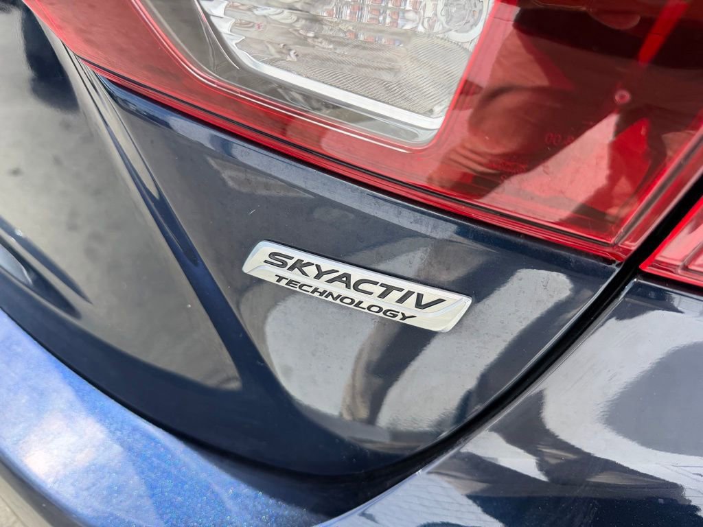 Used 2018 MAZDA MAZDA3 Sport FWD image 12