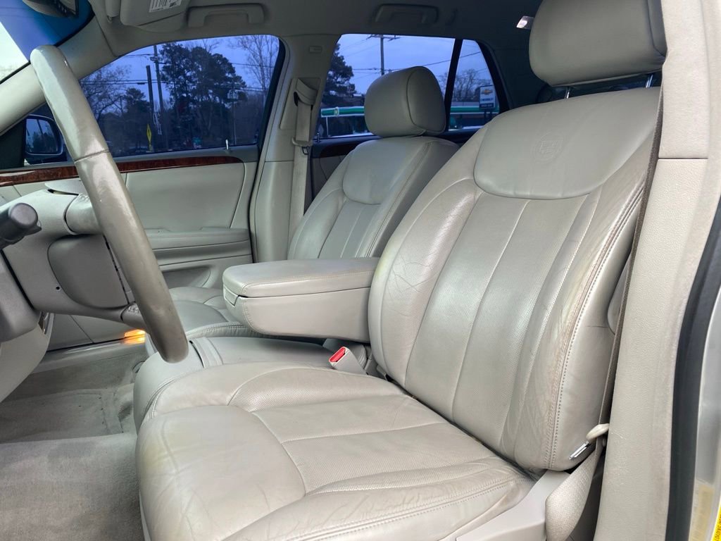 Used 2007 Cadillac DTS Luxury I w/ Trunk Convenience Package image 10