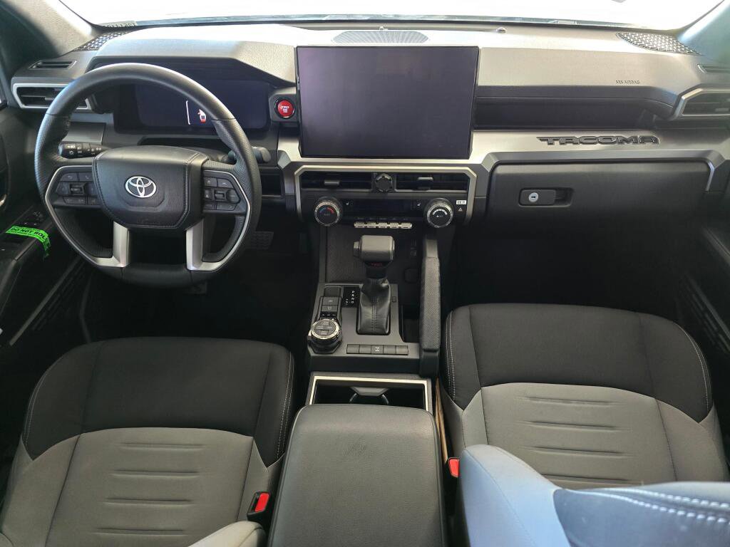 Used 2024 Toyota Tacoma TRD Off-Road image 23